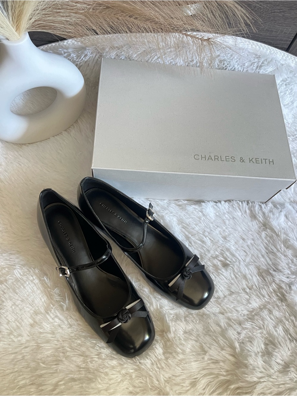 🔥NIB Charles & Keith🔥 Black Mary Jane Pumps with Ribbon Accent